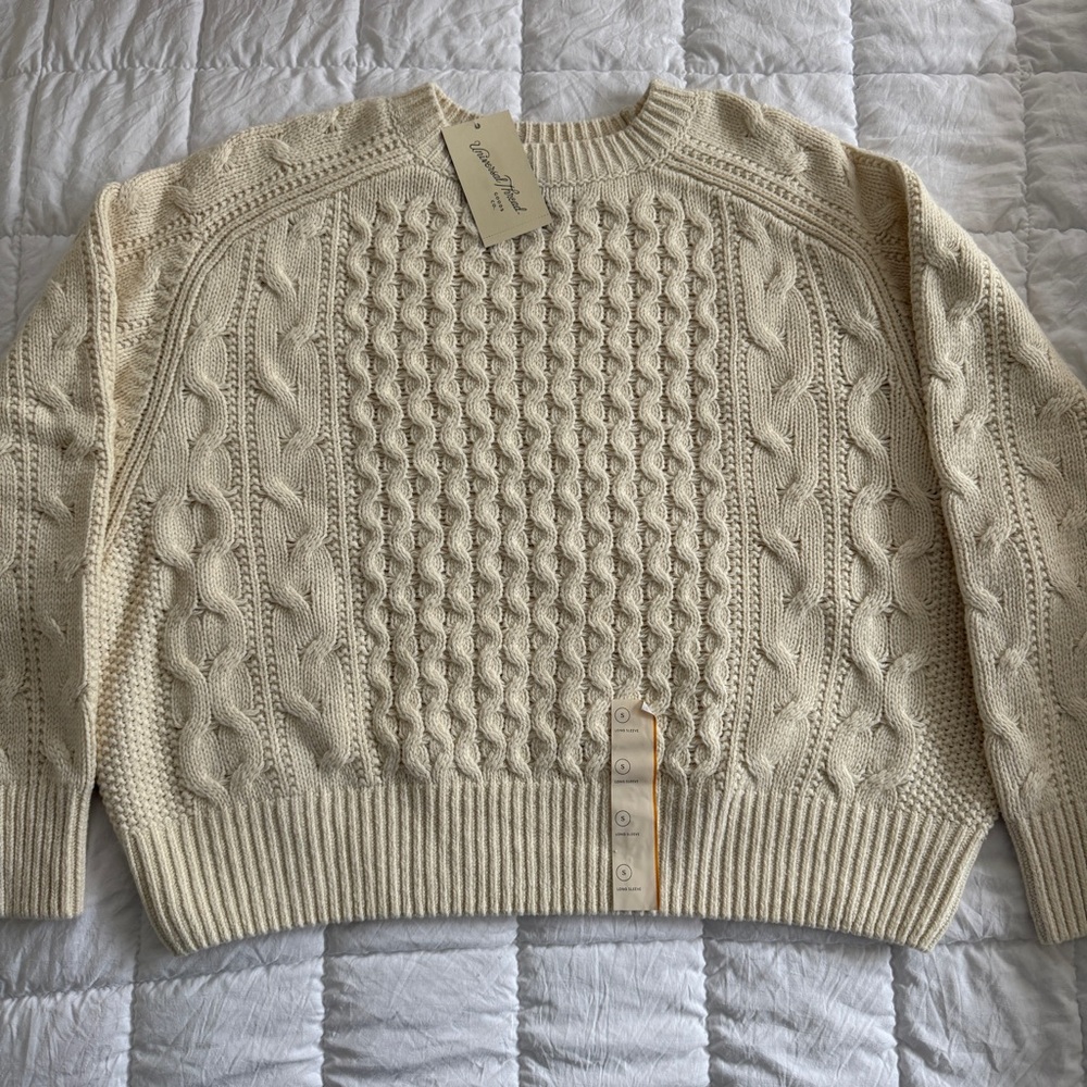 {Universal Thread} Cream Cable Knit Crewneck Sweater Oversized Relaxed Fit | S